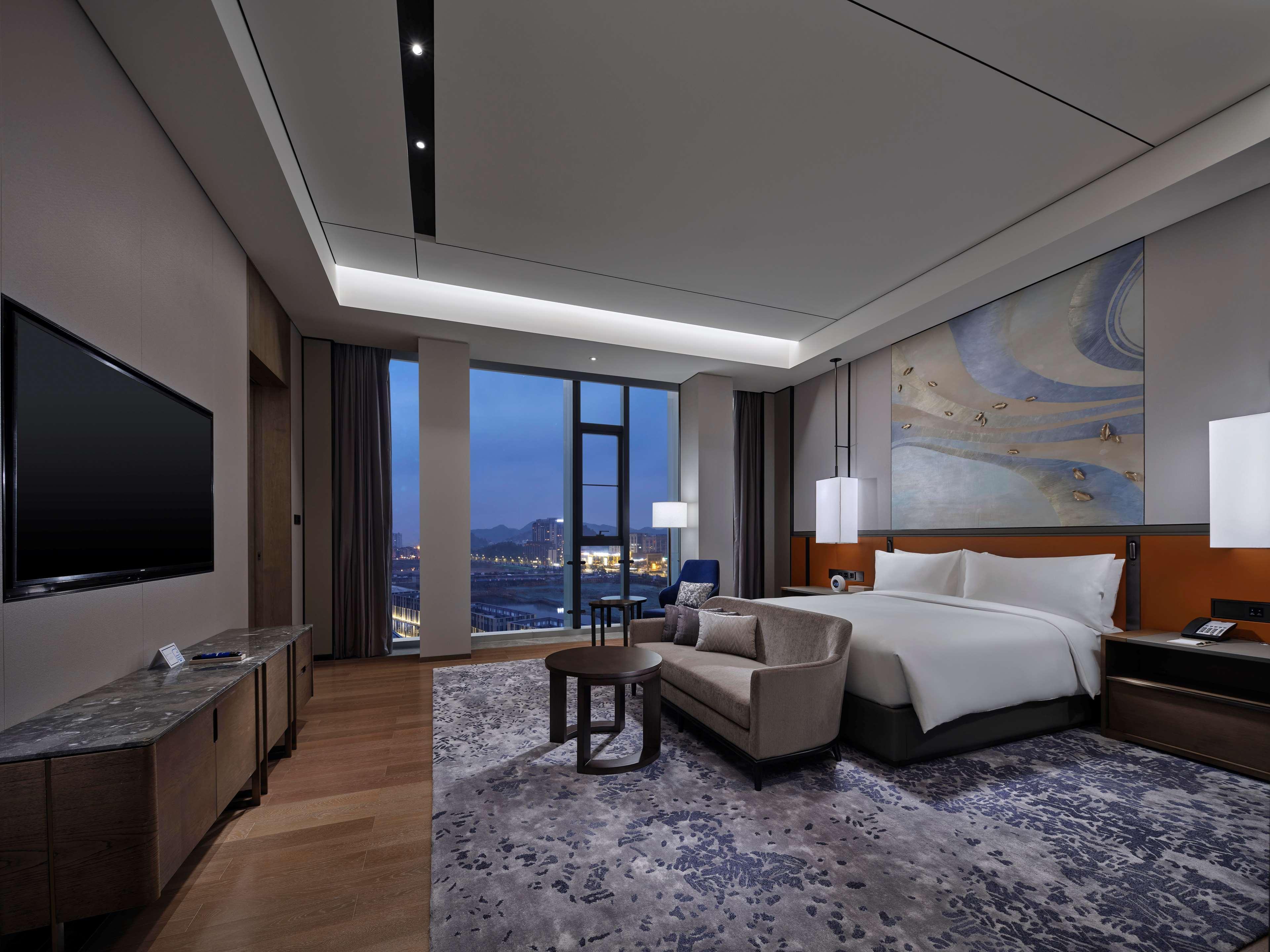 Hilton Guiyang Hotel Guiyang  Bagian luar foto