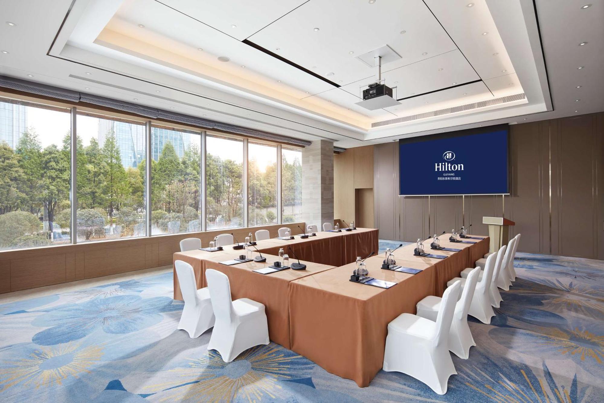 Hilton Guiyang Hotel Guiyang  Bagian luar foto